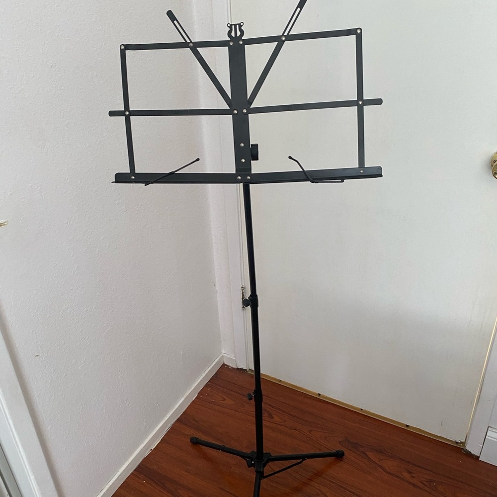Music stand